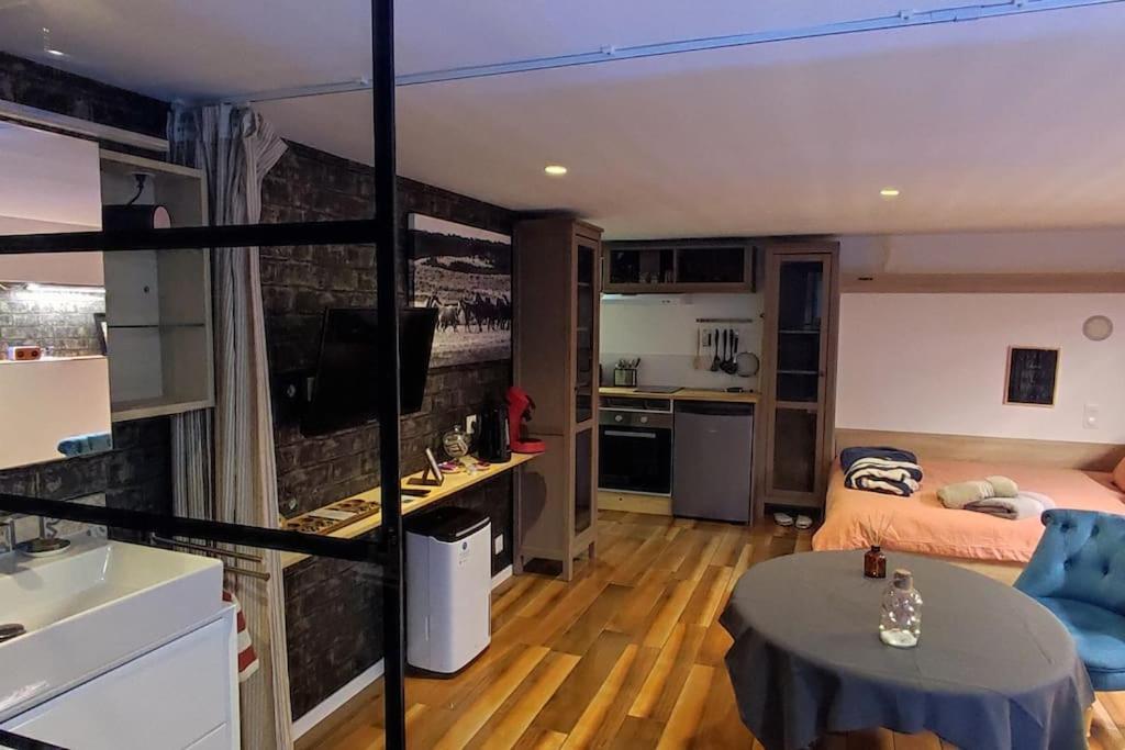 Studio Paisible Et Balneo Vezin-le-Coquet Kültér fotó