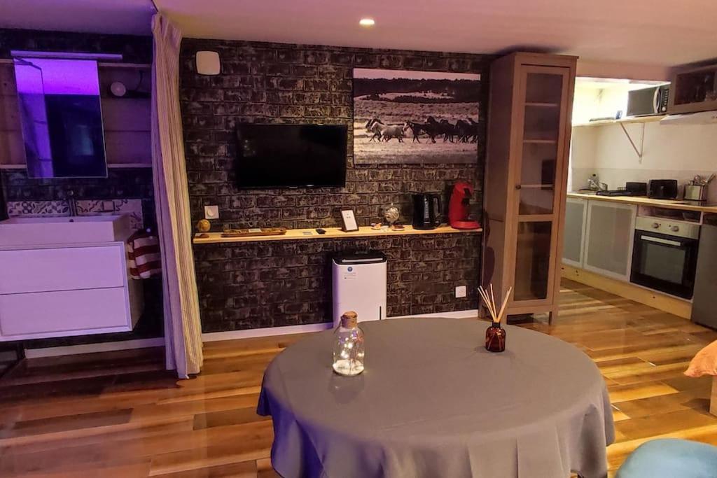 Studio Paisible Et Balneo Vezin-le-Coquet Kültér fotó